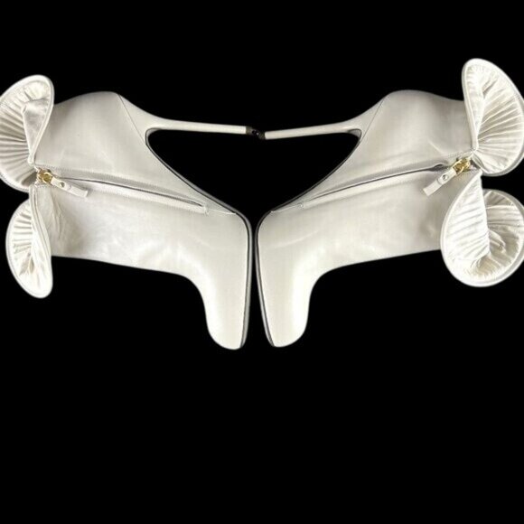 Sergio Rossi 9 Booties Leather Ruffle Luxury Cream High Heel Fairy Core Designer - Picture 6 of 16